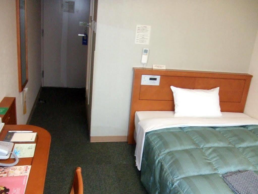 Hotel Route-Inn Fukaya Ekimae Экстерьер фото